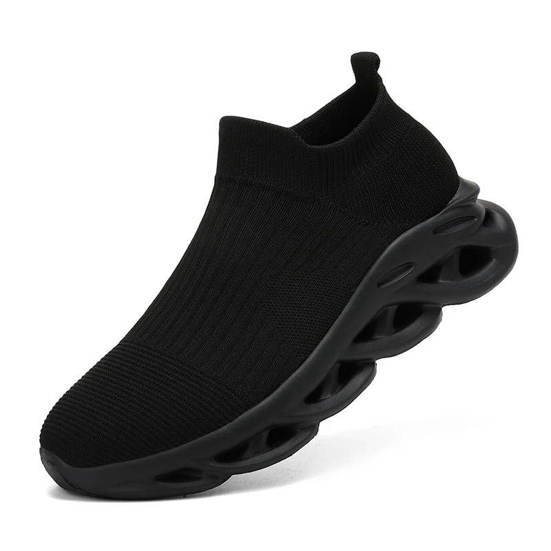 Men Comfortable Casual Sports Shoes Lightweight and Breathable Socks Fashionable and Simple Small Black Shoes Sneakers