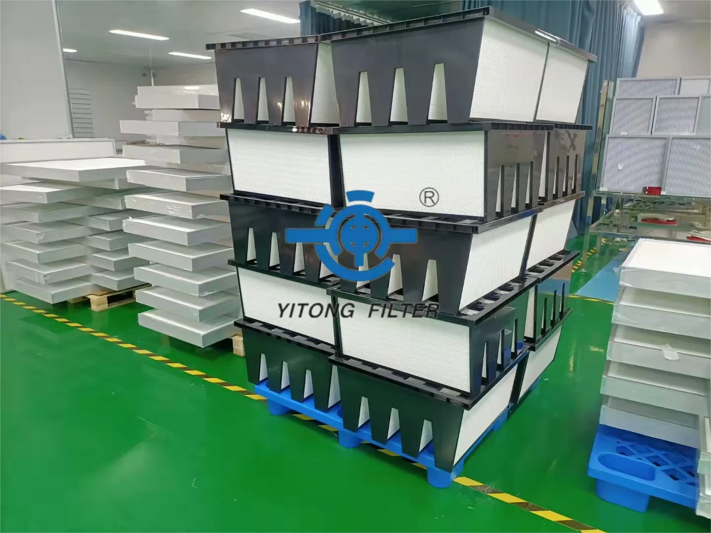 Mittlerer Glasfaser-Medienluftfilter V Bank Typ Compact F7 F8 F9 V W Box Filterkonstruktion für Lüftungssystem