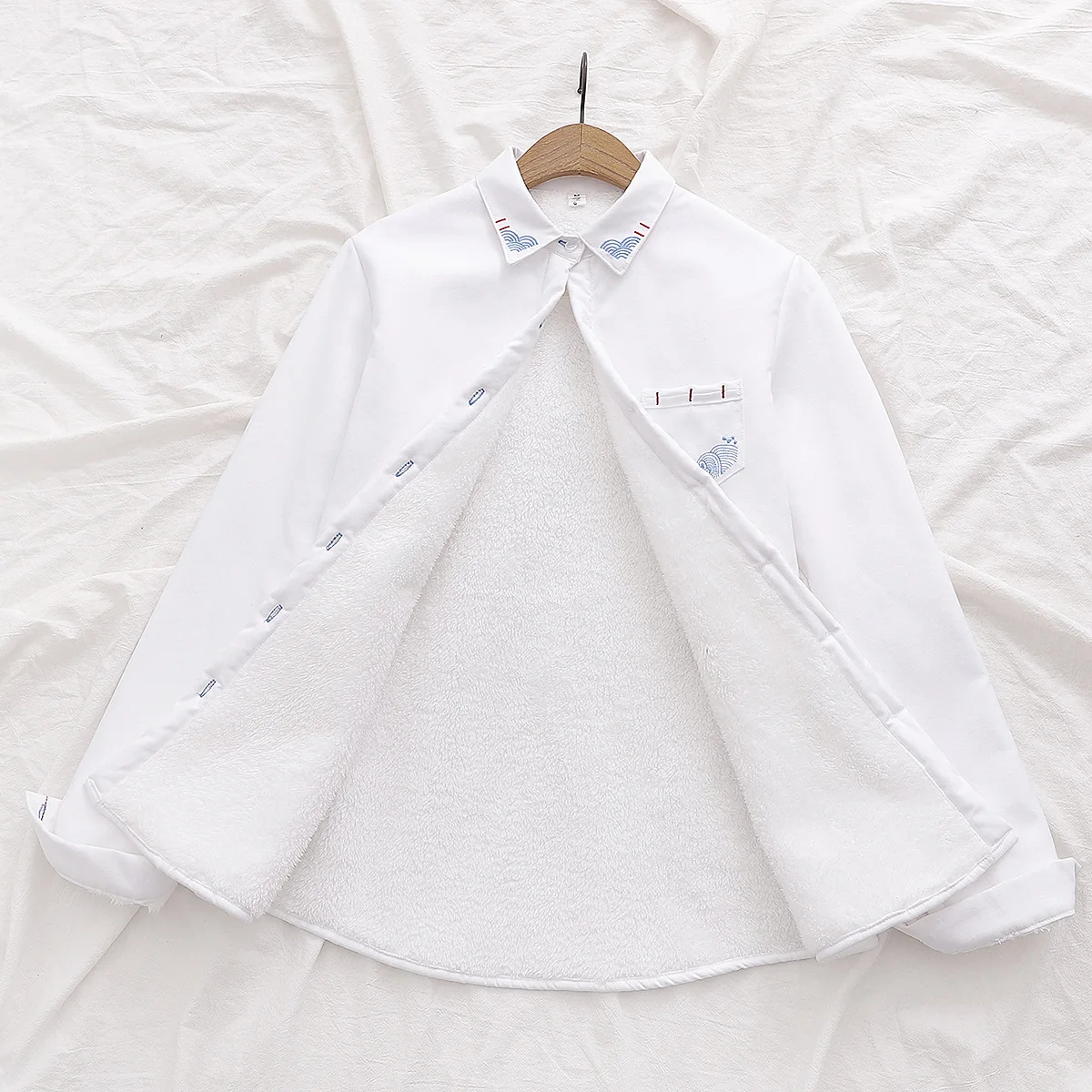 New Autumn Cotton Plush Shirt Women Lapel Collar Casual Tops Girl Embroidery Thicken Loose Blouses Versatile Winter T30046QC