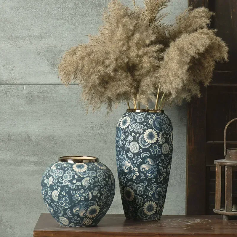 

New Chinese Antique Style, Ideal for Hotel & B&B Decor, Living Room Ornament，Handcrafted Decal Ceramic Vase,