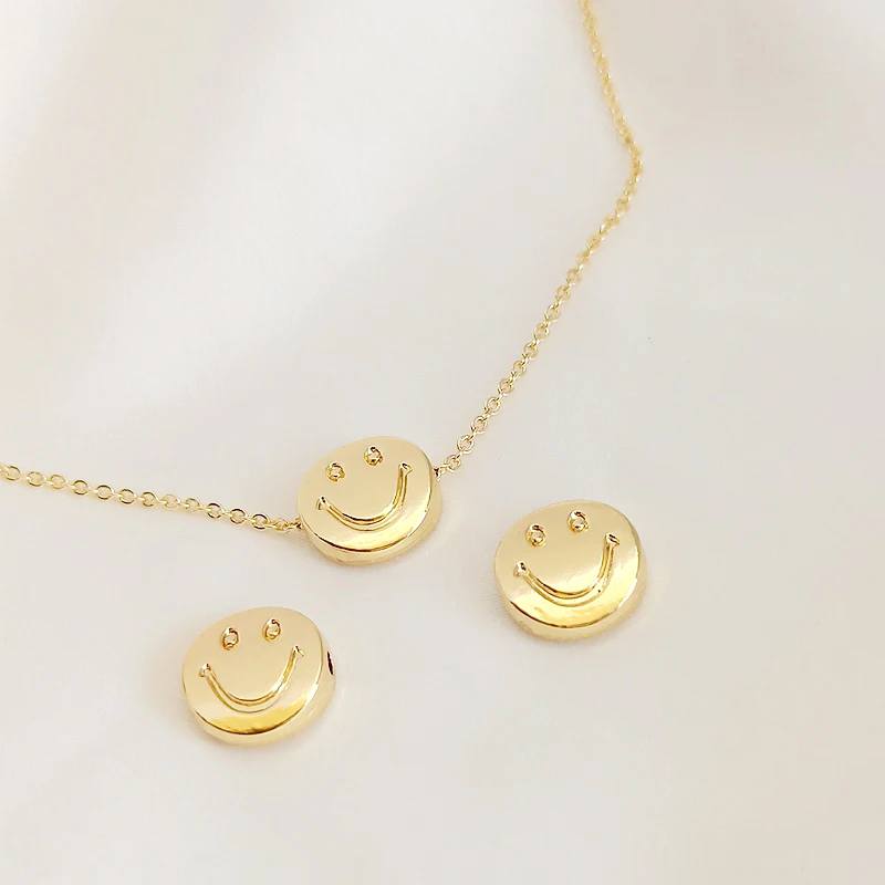 10 pieces  10mm copper-clad gold smiling face straight hole Beaded pendant DIY hand jewelry Hair Bracelet accessories materials