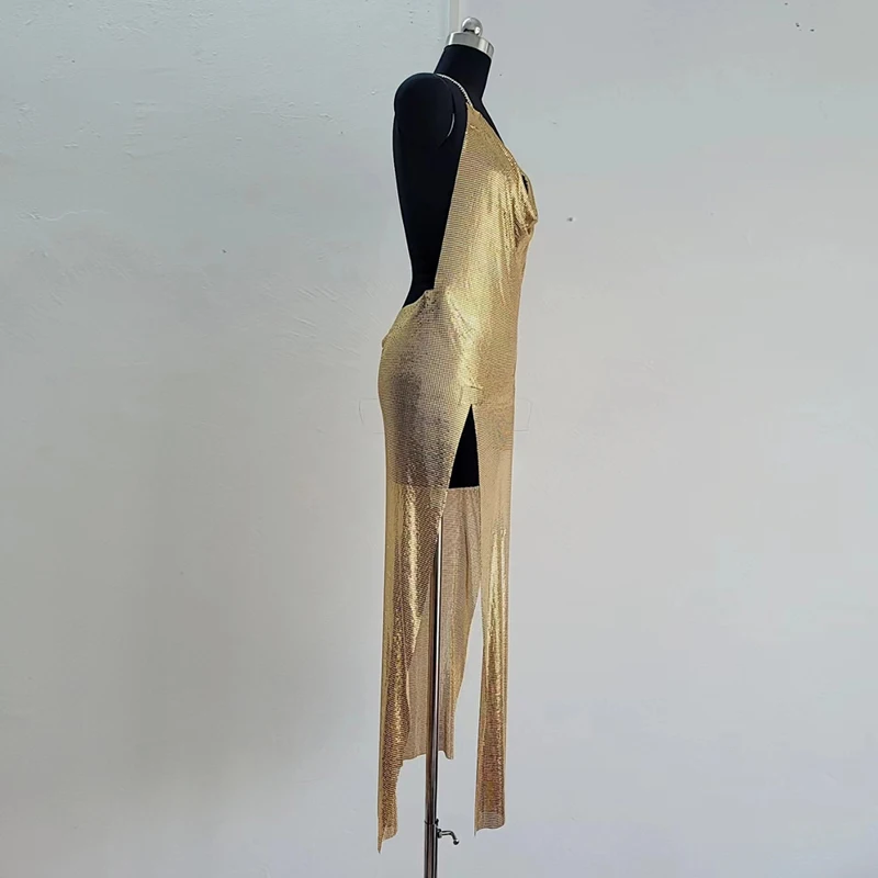 Glitzerndes Damen-Maxikleid mit Pailletten, rückenfrei, Spaghettiträgern, für Abendpartys, funkelnde Aluminium-Nakidka auf dem Badeanzug 2026 – Detail 6