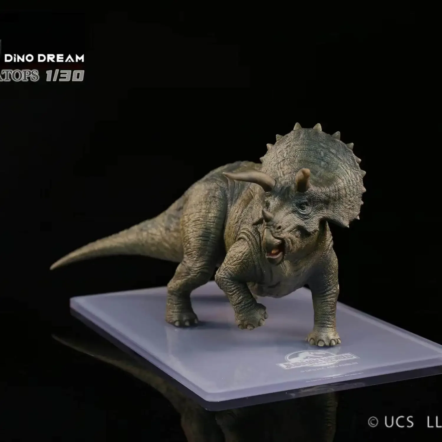 Triceratops Jurassic Dinosaurs Model Resin Figurine 1/30