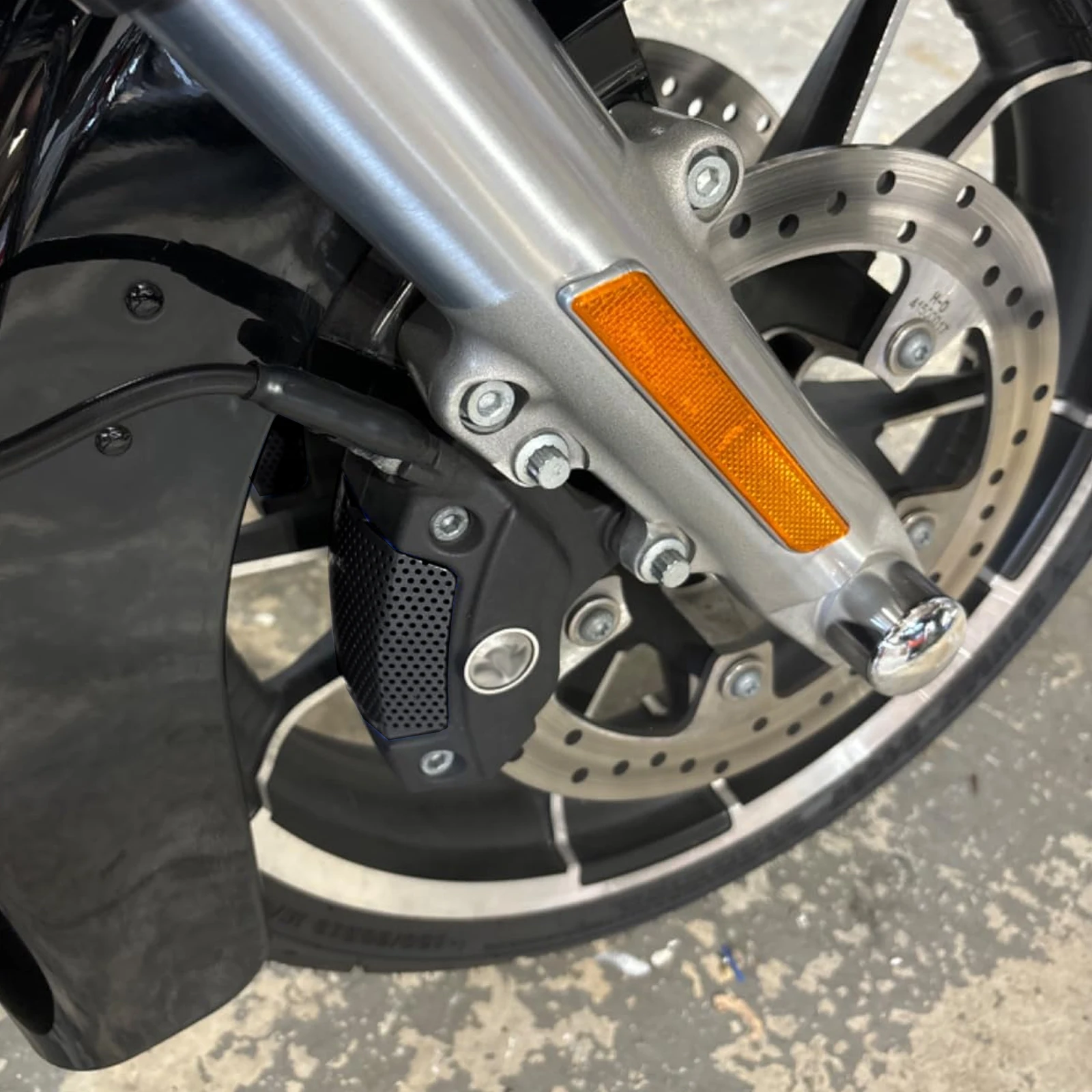 Fits For Harley Electra Glide Road Glide Road King FLHR Street Glide FLHX CVO V-Rod 06-19 Motorcycle Front Brake Caliper Cover