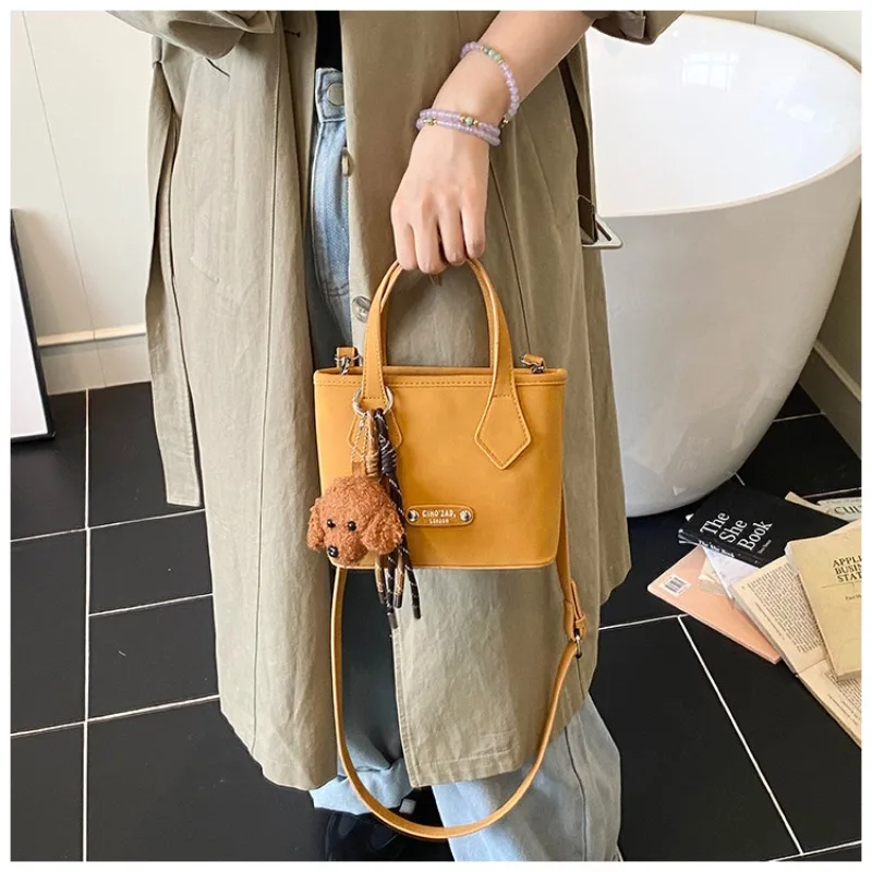

New Women Niche Leather Bag Elegant Lady Fashion Versatile Single-shoulder Crossbody Bag Commuting Handbag Bolso Luxury Tote Bag