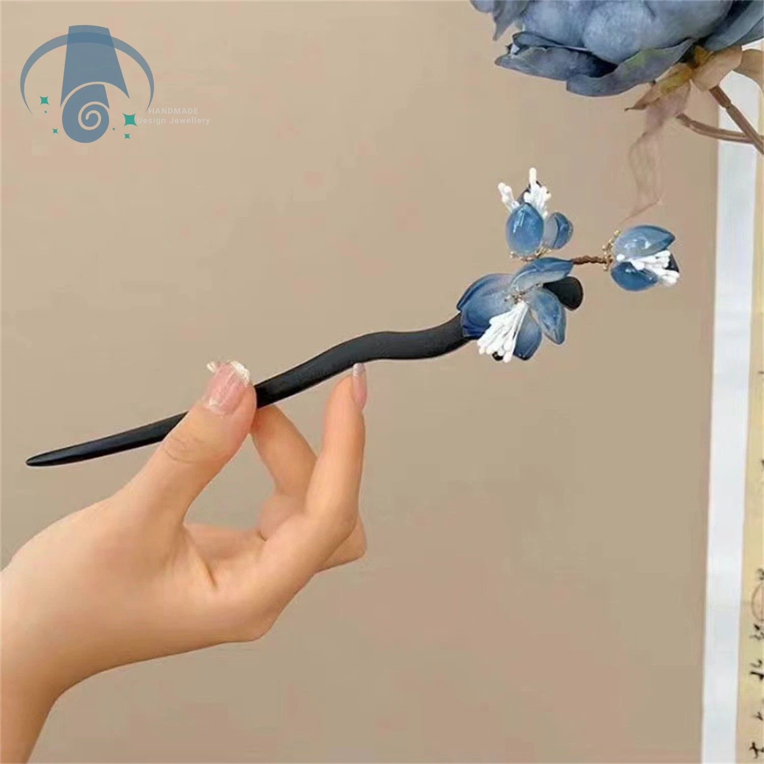 Natural Black Sandalwood Hair Stick Vintage Chinese Hairpin for Wedding Bride Hanfu Traditional Hair Accessories Red Tassel Hair