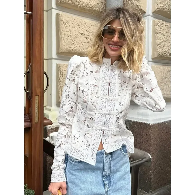 

Fashion White Hollow Out Slim Lace Jacket Lady Long Sleeve Round High Neck Single Breasted See Through Coat Highstreet Outerwear