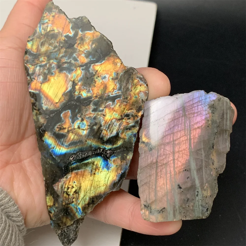 2PCS Sliced Natural Black Body Colorful Yellow Light Labradorite Ornaments Rare Pink Purple Light Labrador Beads Rainbow Blocks