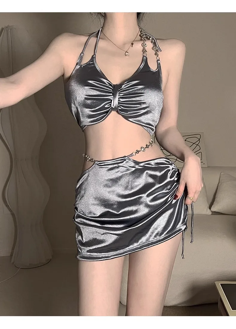 ชุดว่ายน้ําบิกินี่ผ้าซาตินเซ็กซี่สําหรับผู้หญิงสไตล์ใหม่ปี 2025 วันหยุดชายหาดวิดพื้นชุดบิกินี่สองชิ้น