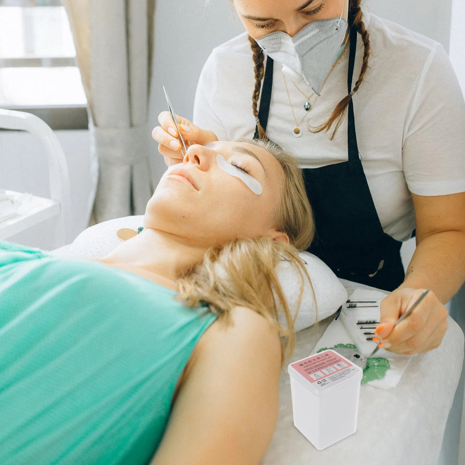 แผ่นเช็ดกาวติดขนตา 2 ชิ้น ขนาด 5x5 ซม. ผ้าไม่ถักทอคุณภาพพรีเมียม สำหรับทำความสะอาดกาวติดขนตาในร้านเสริมสวย