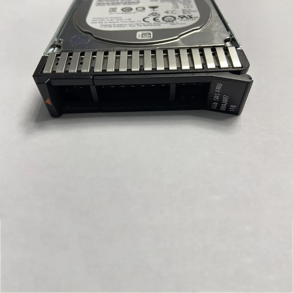 1TB per IBM Server Hard Disk 00 aj087 1TB 7.2K SAS 6G 2.5 "00 aj086 00 aj090 M5