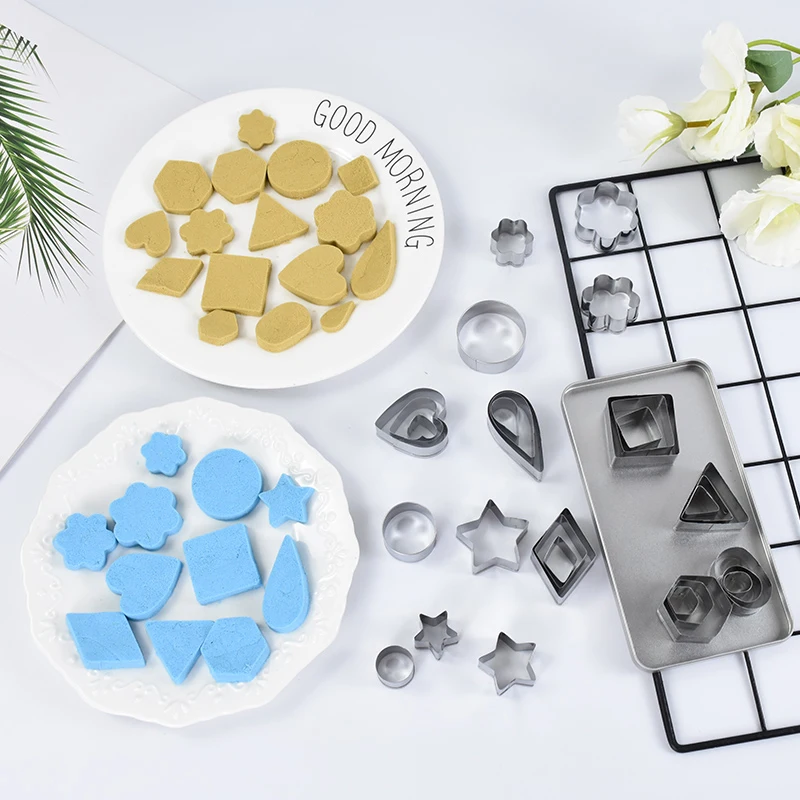 

30Pcs/Box Stainless Steel Stamp Tool Assorted Embossing Cookie Cutter DIY Fondant Cake Mold Pastry Decoration Baking Accessories