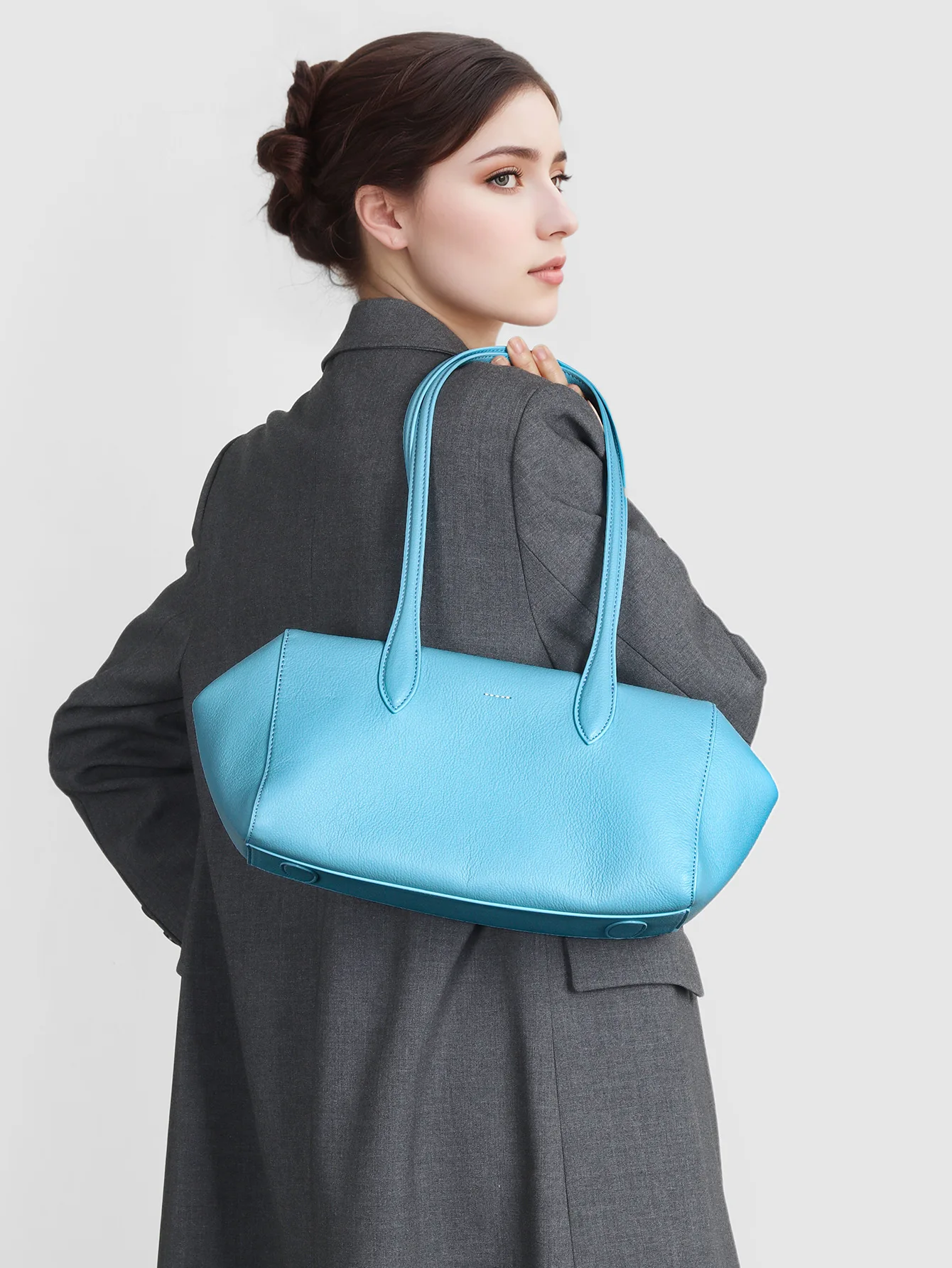 

Корейская дизайнерская женская сумка-тоут из натуральной кожи, новая модная городская сумка для женщин, универсальная сумка через плечо из высококачественной воловьей кожи