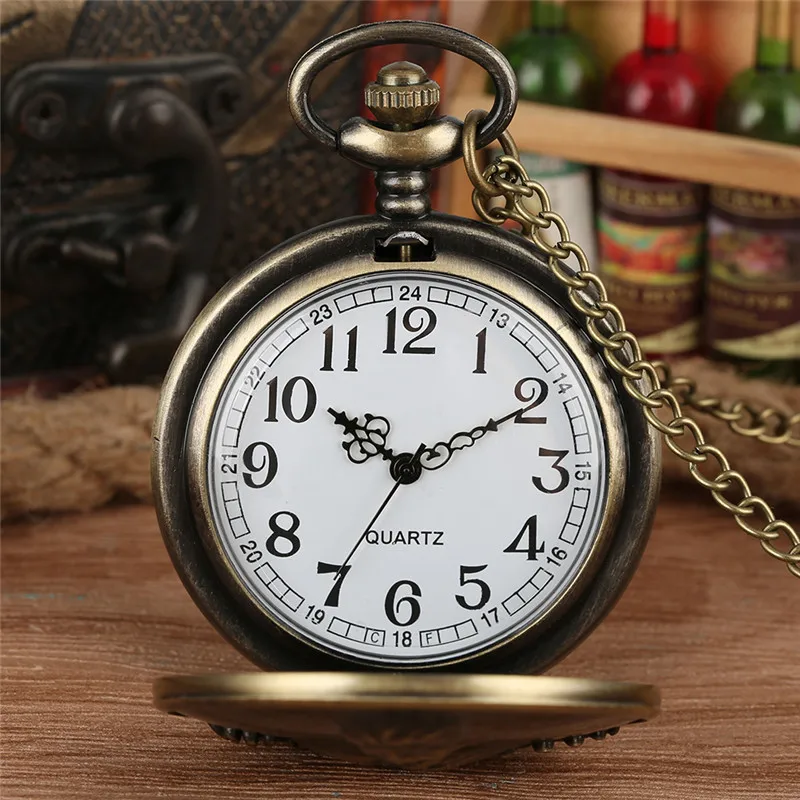 Reloj de bolsillo de cuarzo para hombre y mujer, colgante de diseño de cuello largo tallado en bronce Retro, cadena de suéter, reloj de exhibición de números arábigos