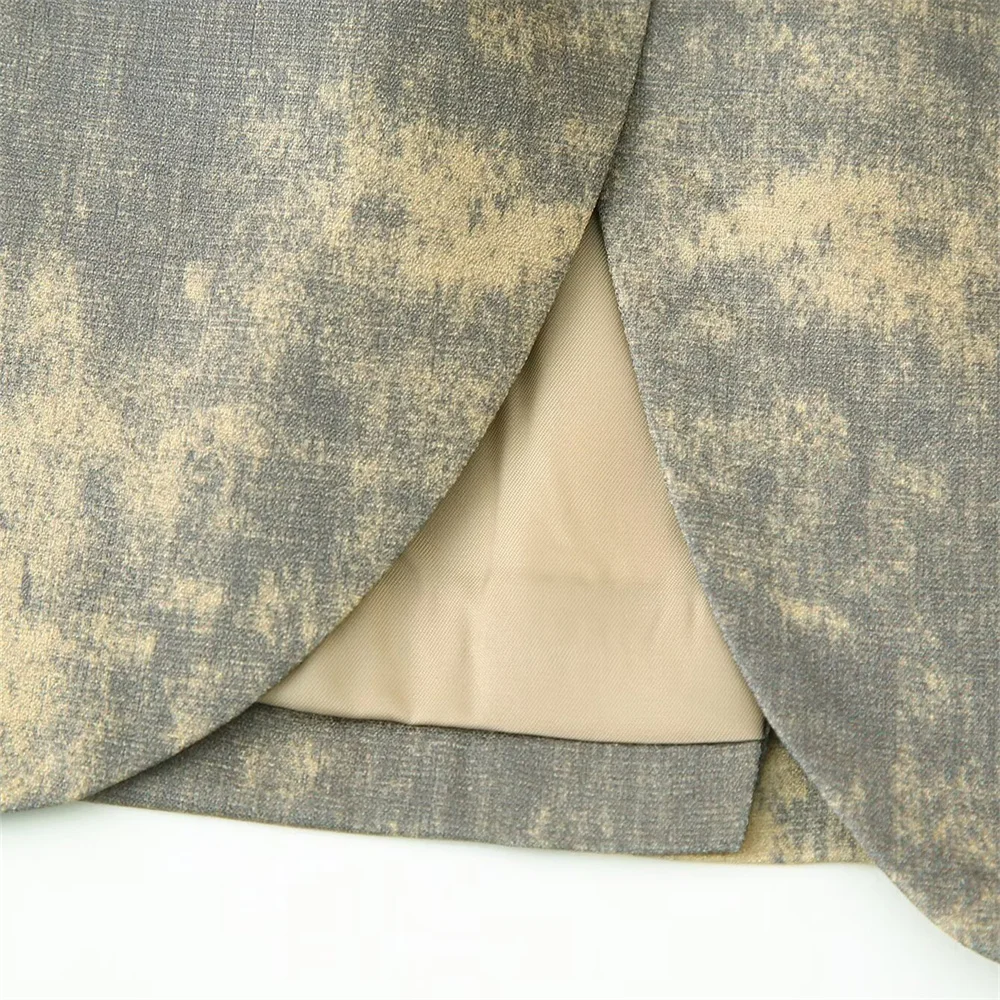 سترة بدلة نسائية غير رسمية جديدة مطبوعة ذات طية صدر السترة وأكمام طويلة وزر واحد