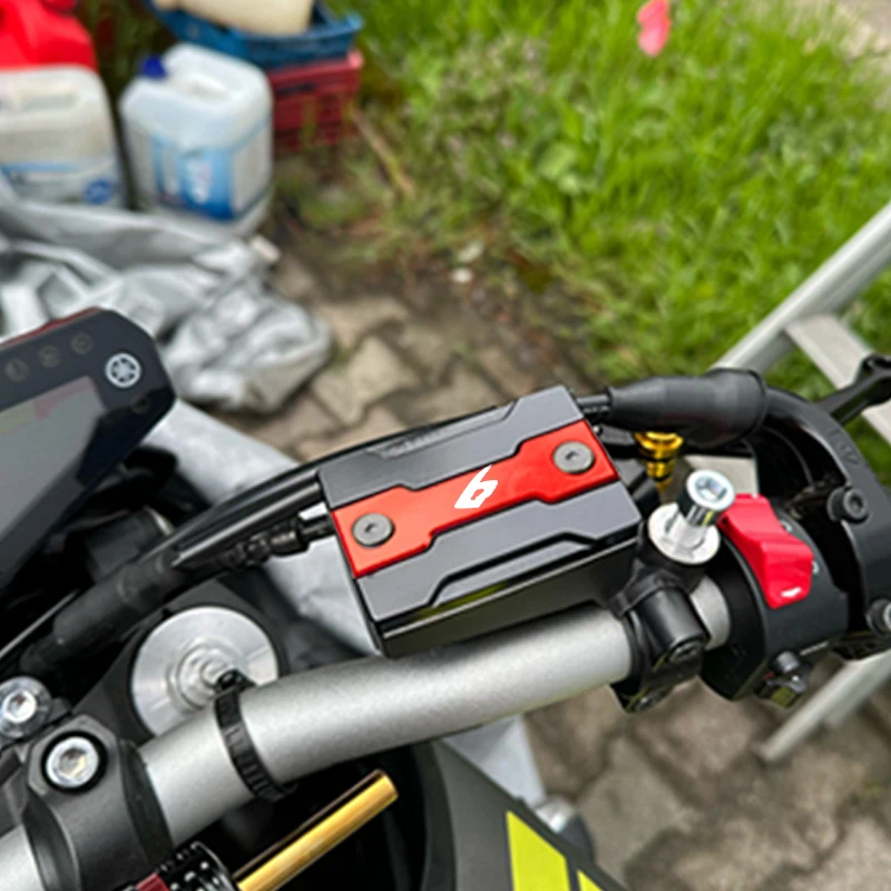 For Yamaha FZ6 FZ-6 ZF6N FZ6R FZ6S FAZER Motorcycle Front Brake Fluid Tank Cap and Engine Filler Cap Protection Accessories