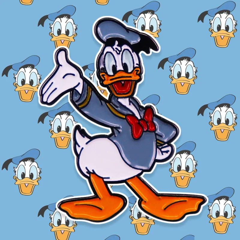 Broche de esmalte de pato Donald de Disney para bolso, insignia de figura de Anime de dibujos animados, Pin de solapa de mezclilla, joyería de baratija, regalo para niños y amigos