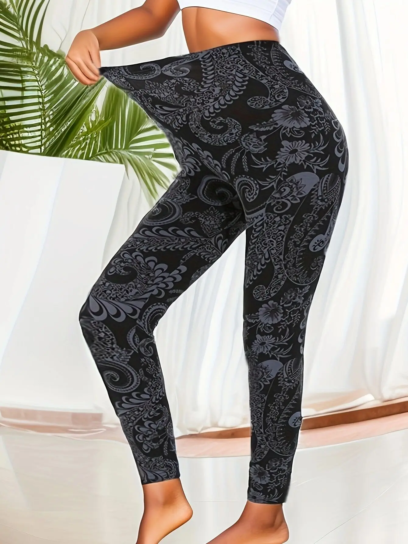 CUHAKCI Plus Size Super Elastic Fashion Tight Pants Black Bottom Flower Vine Comfortable Fashion Women\'s Tight Sports Pants