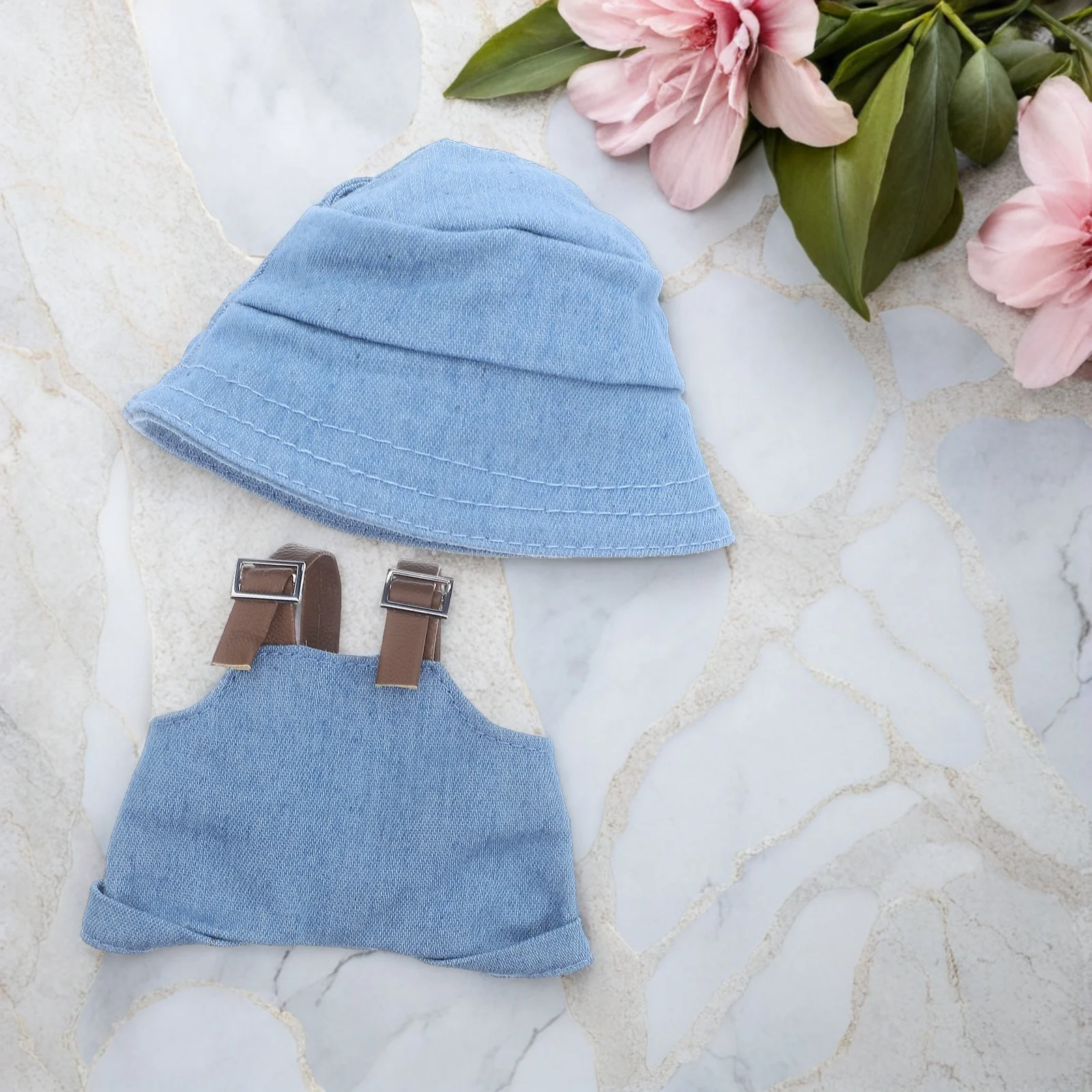 

1Set 17cm Overalls Suspender Hat Set Miniature Costume Accessories DIY Replaceable Tiny Hats for Dress Up Hat for