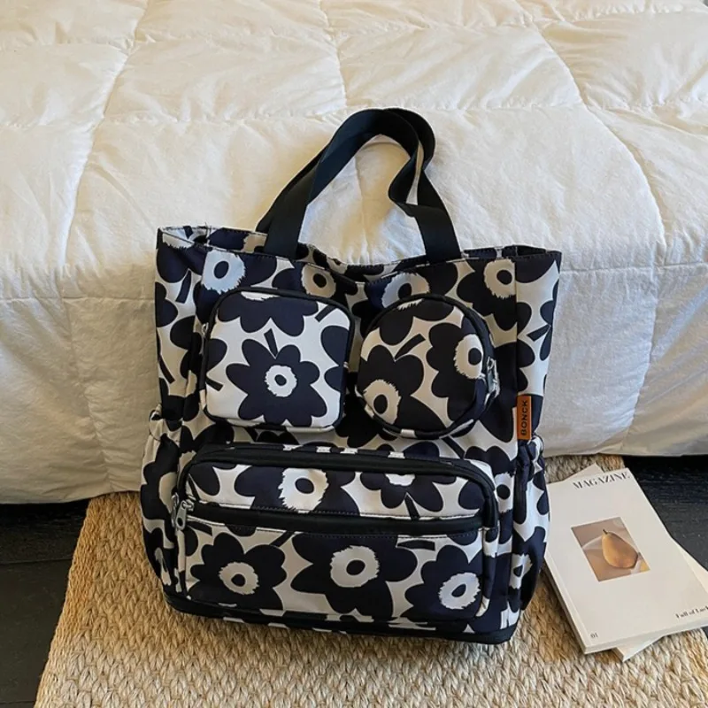 

Элегантная классическая сумка-тоут через плечо для женщин от известного дизайнера: популярная, стильная, люксовая, для мам, также подходит как сумка для подгузников.