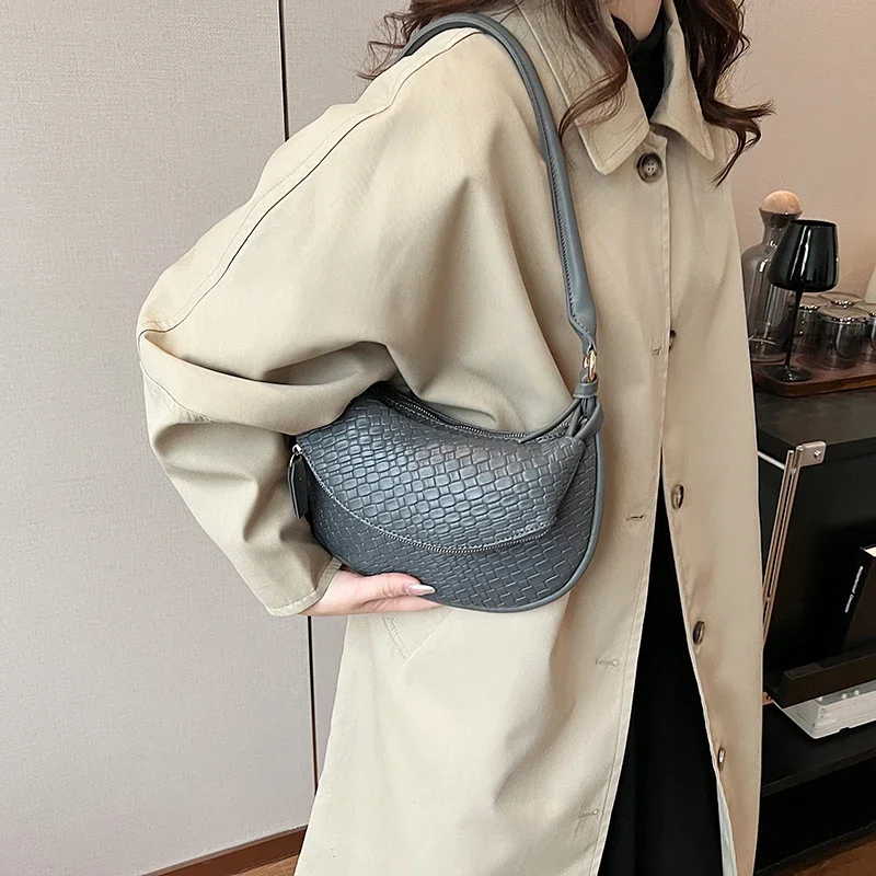 LEFTSIDE Vintage Pu Leather Underarm Bags for Women 2023 Fashion Designer Females Small Saddle Shoulder Bag Handbags and Purses