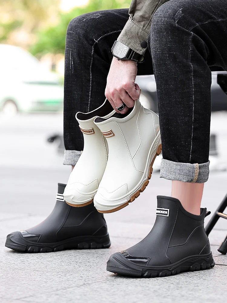 

Faionable Men's Waterproof Mid-Calf Rain Boots Anti-Slip Wear-Resistant Fiing Outdoor Lightweight Adult Booties