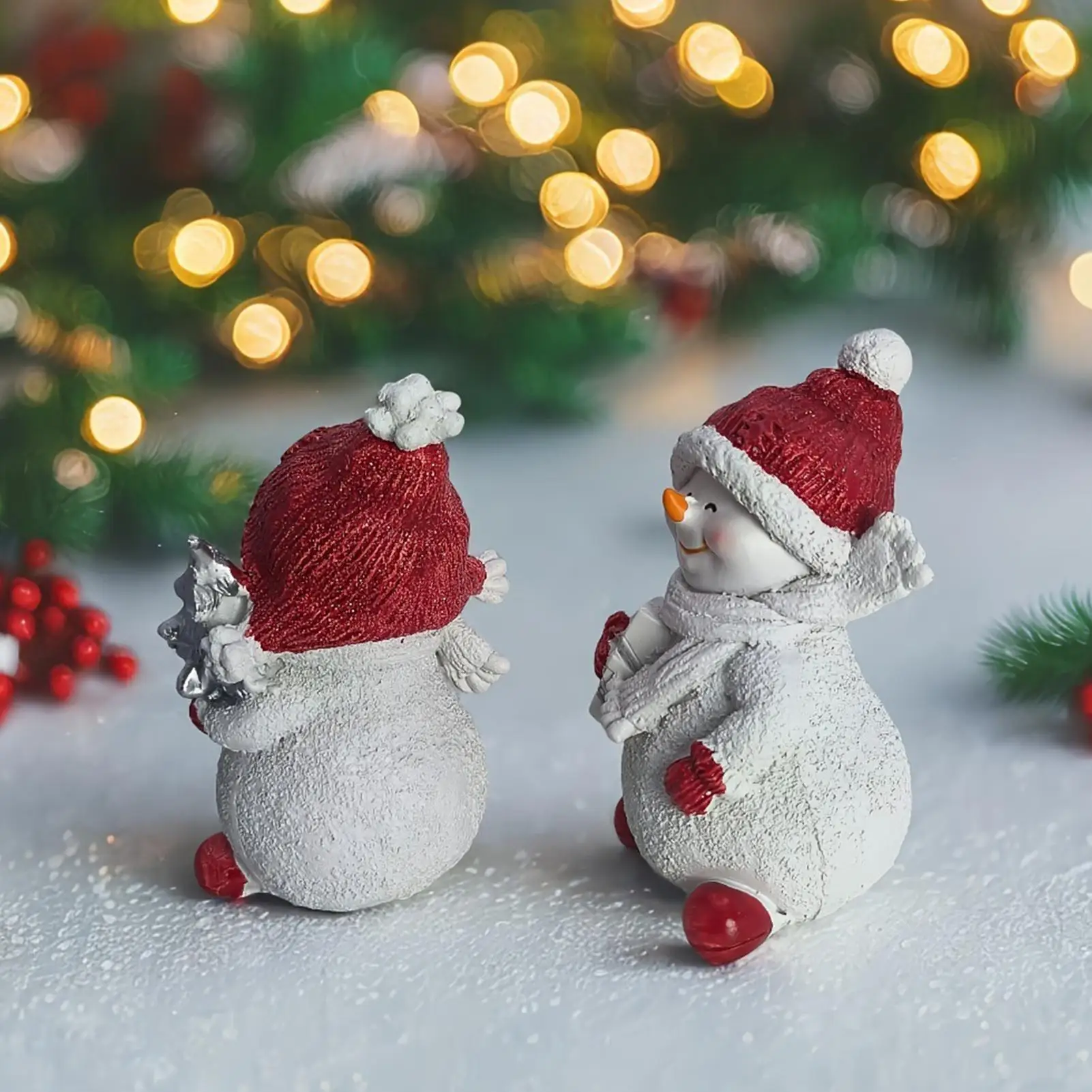 Snowman Figurines 2piece Resin Ornaments Centerpiece Tabletop Snowman Decorations for Winter Holiday Home Table Desk Office