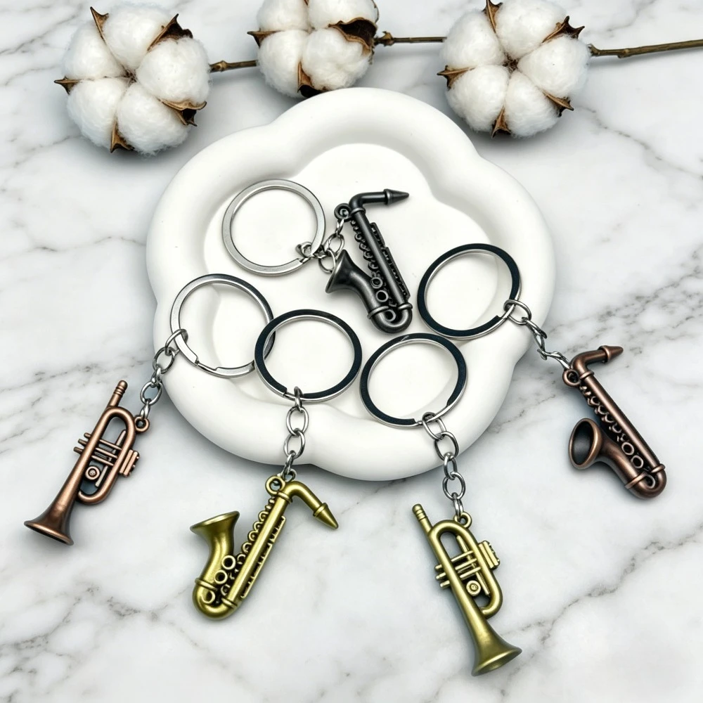 

Small Sized Tube Mini Musical Instrument Keychain Saxophone Miniature Wholesale Keyring Metal Key Pendant Creative Lover Gift