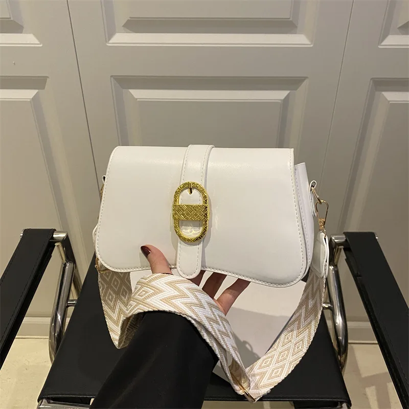 

2025 Summer Womens Solid Color Shoulder Bag Wide Strap Crossbody Purse Minimalist Chic Small Square Bag Ins Fashion Casual