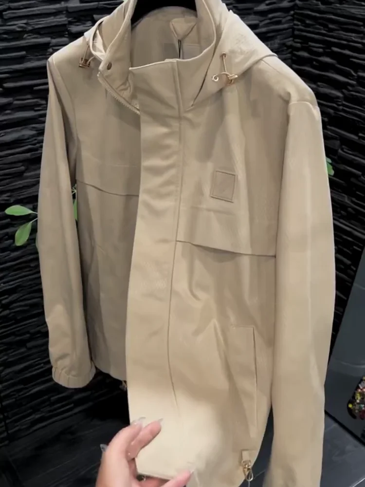 

Fall Men's New Hooded Jaet Coat Versatile High-End Cool Busin Comfortable European Sle Faion Urban Anti-Bacterial Lo...