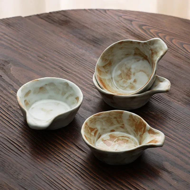Japan Handmade Stoneware Seasoning Dish Light Luxury Creative Ceramic Handle Sauce Dish Kitchen Soy Sauce Mustard Snack Plate