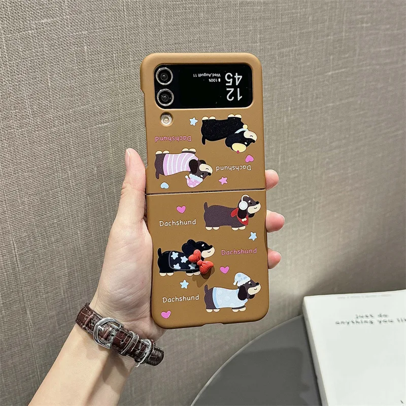 Cartoon Snack Dog Phone Case for Samsung Galaxy Z Flip6 Hard Cover for Samsung Z Flip3 Zflip4 ZFlip5 Solid Shell Bracket