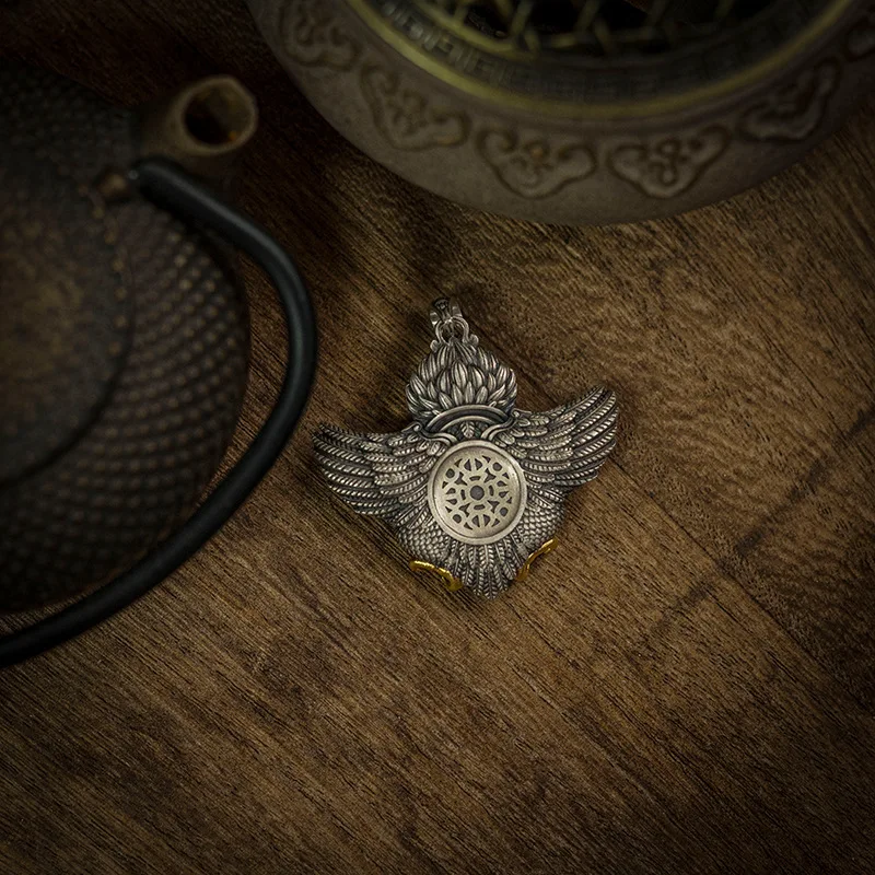 Vintage Tibetan Style Pure Copper Golden Winged Garuda925Silver Inlaid Imitation Dzi Bead Pendant Necklace Handmade Cultural Pla