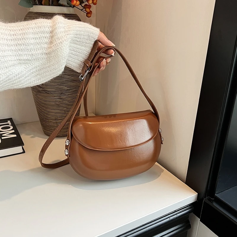 

New summer French niche fashion hundred match foreign small square bag senior sense shoulder slanting cross women's bags