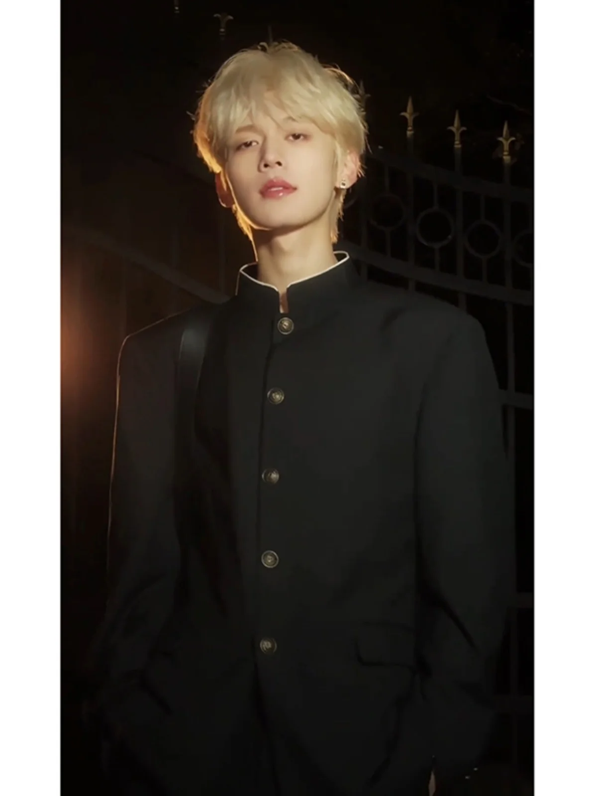 

Новый китайский мужской костюм с воротником-стойкой, куртка в стиле танчжуан, студенческий костюм свободного кроя, не требующий глажки, из полиэфирного волокна