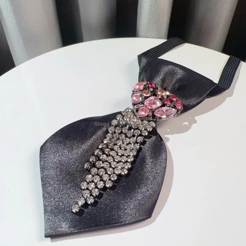 Rhinestones coração borla