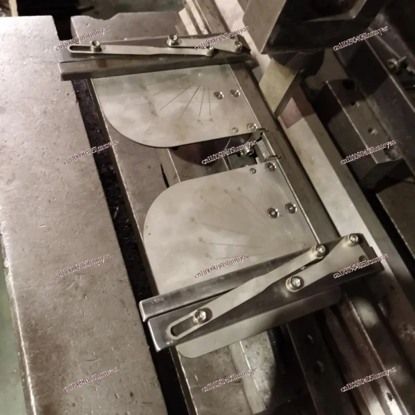 

Bending machine magnetic front bracket, auxiliary tools, bending machine angle locator