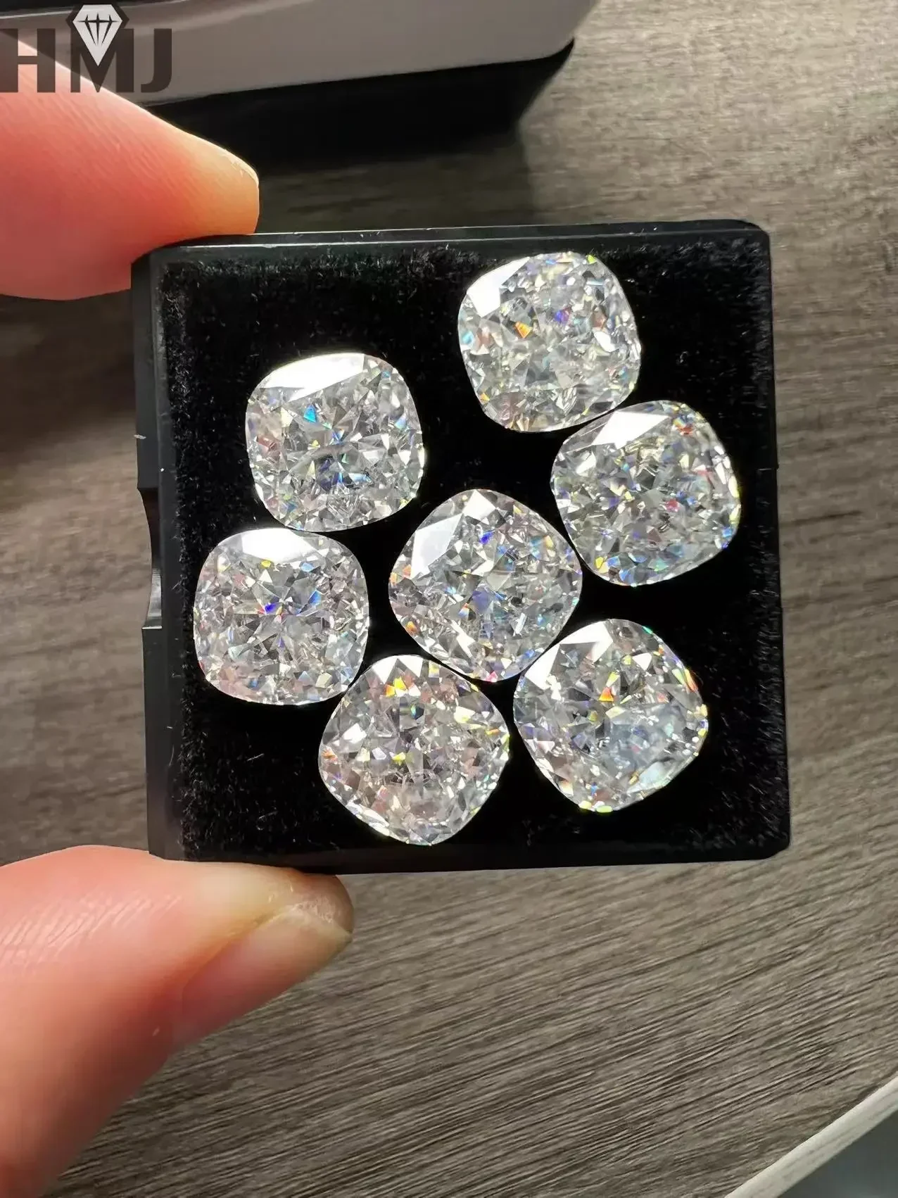 

3EX Crushed Ice Cushion Cut Loose Moissanite Stone VVS1 D Color Loose Lab Grown Diamond With GRA Certificate Gemstones Wholesale