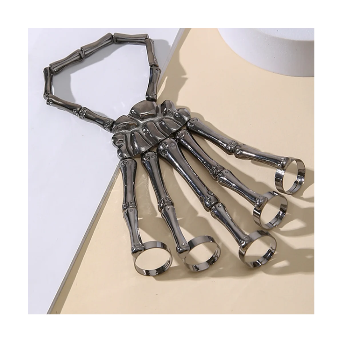 Fashion Personality Punk Skeleton Hand Bone Versatile -Finger Ring Bracelet Adjustable All-In-One Chain