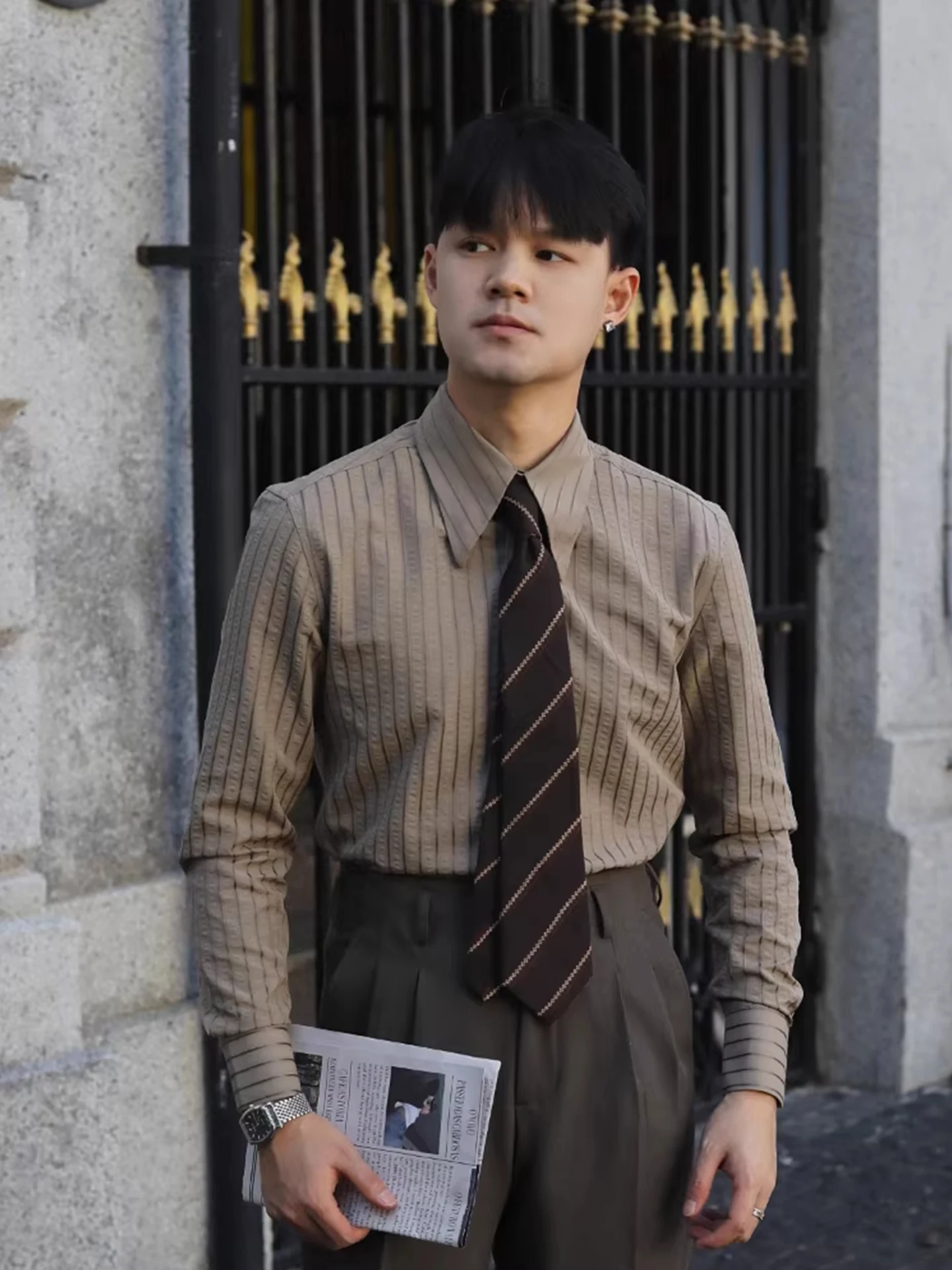 

Retro Large Point Collar Anti-Wrinkle Italian Sle Striped Bubble irt Versatile Long Sve Men's Button-Up Casual irt