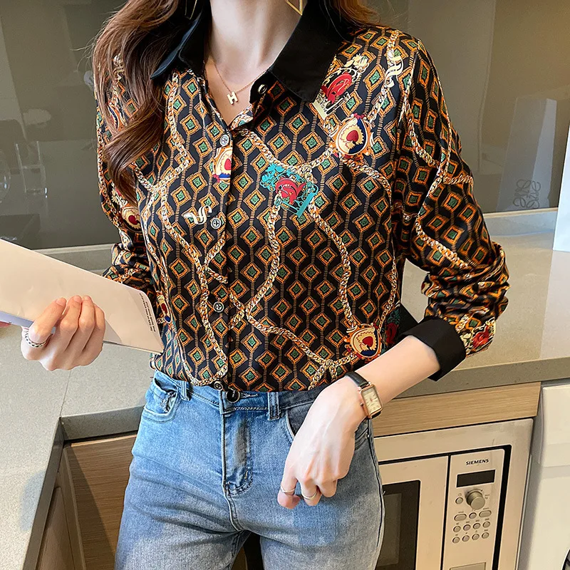 Live Shot Of 2023 Spring New High-End Satin Lapel Loose Shirt Casual Printing Design Chiffon Women's Top