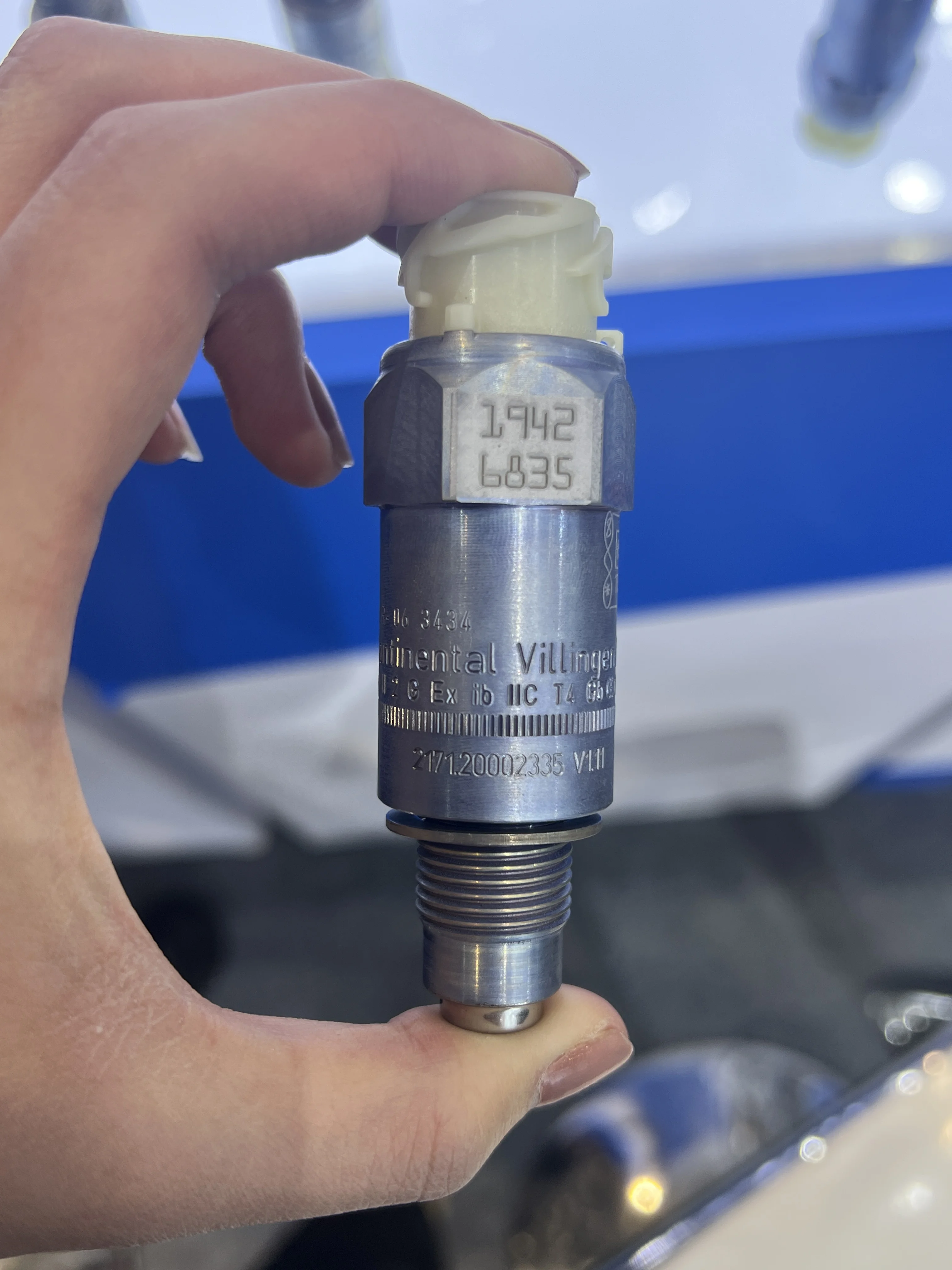 Professional and durable original speed sensor 2171.20002335