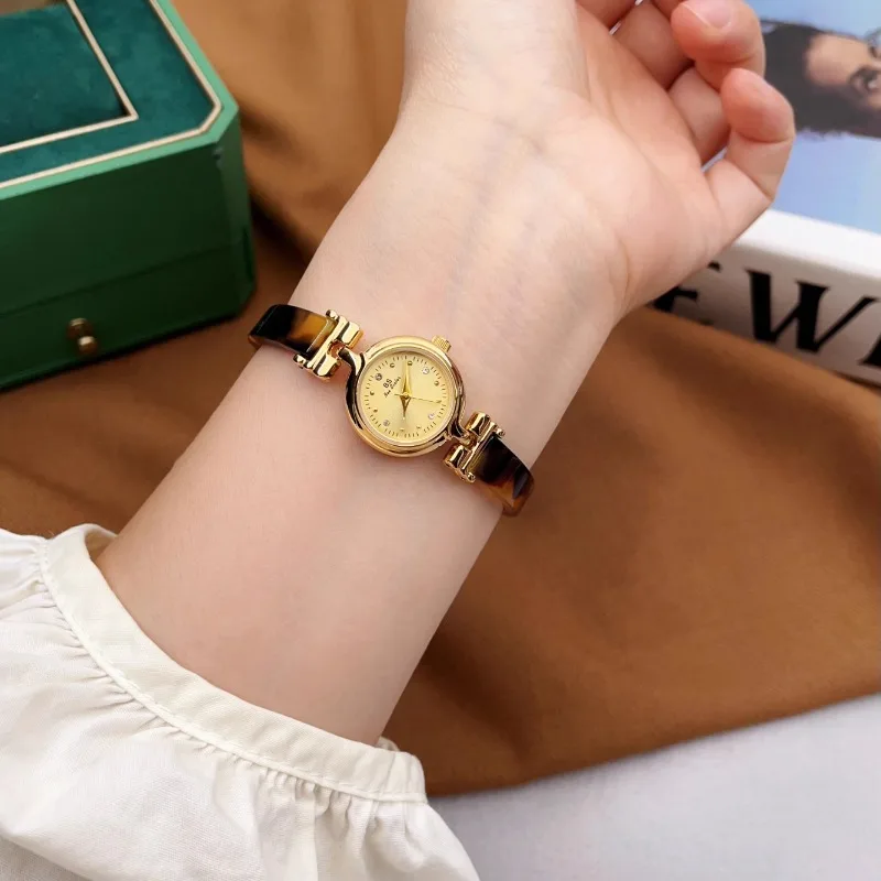 Amber Bracelet Women\'s Watch Luxury Delicate Bracelet Small Quartz Watch Brazalete Acero Inoxidable Mujer Relógio Feminino