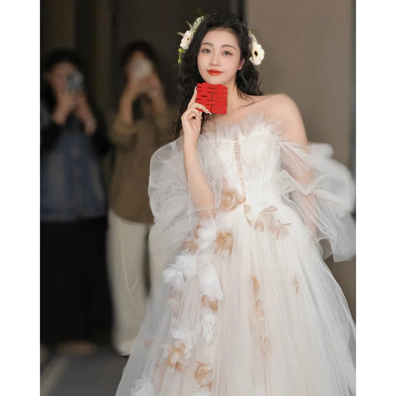 

Свадебное платье на одно плечо во французском стиле, новинка 2026 года, в лесном стиле, с основной фатой, короткое, для выхода, в стиле «Сбежавшая принцесса»