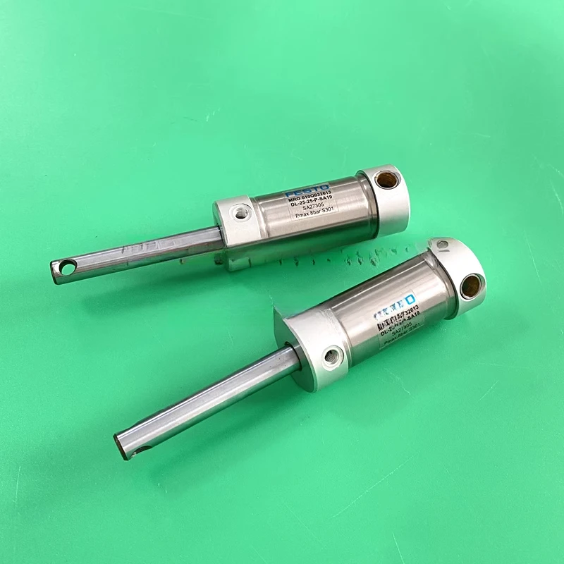 

1 pcs for Roland printing press 500/700 cylinder DL-25-25 010Q 032613