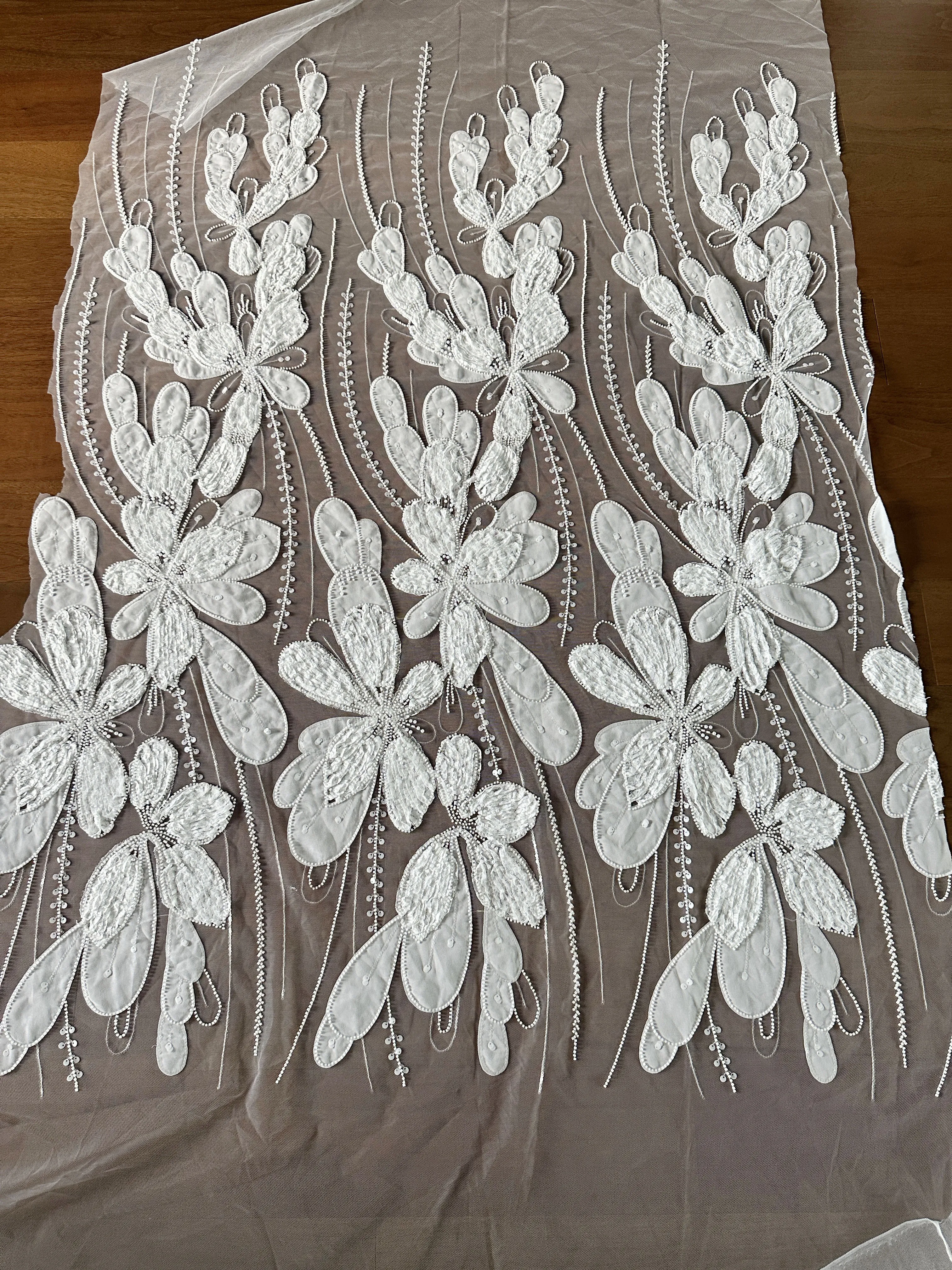 3D-Perlenstickerei-Spitzenstoff als Meterware, Couture-Hochzeitsstoff, Ballkleidstoff – Detail 3