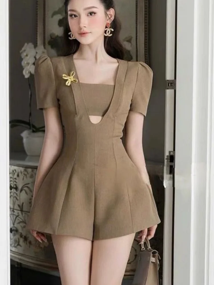 

Design Hollow Out Rompers Jumpsuits Right Angled Shoulder Puff Sleeve Square Collar Slim Fit Palysuits Office Lady Fashion Solid