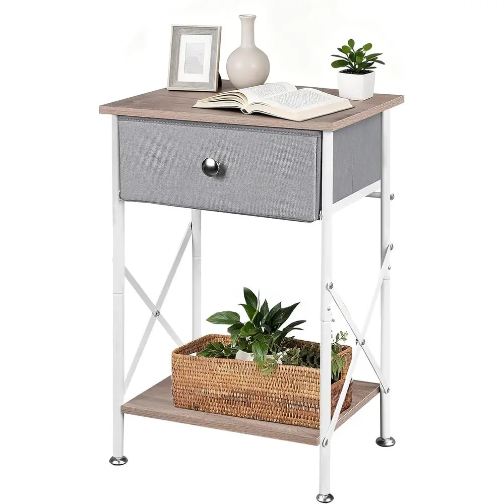 

Компактная прикроватная тумбочка с регулируемыми ножками, идеально подходит для небольших помещений и современного домашнего декора, светло-коричневый цвет