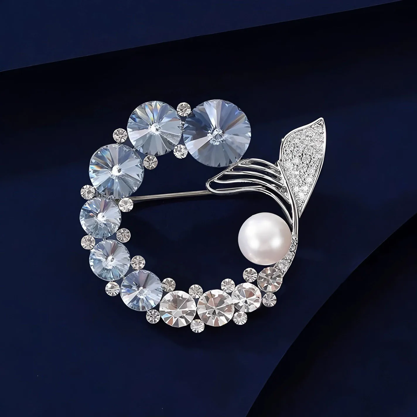 Exqusite Luxury Crystal Vase Flower Brooch Pin For Women Girls Elegant Classic Rhinestone Shining Boutique Badges Buckles view 4
