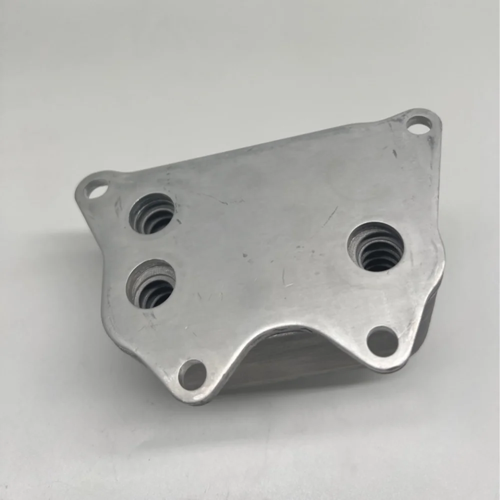 

Оригинальный OEM 06J117021J масляный радиатор 06J117021D для EA888 Passat Skoda A4 Q5 1,8 2,0